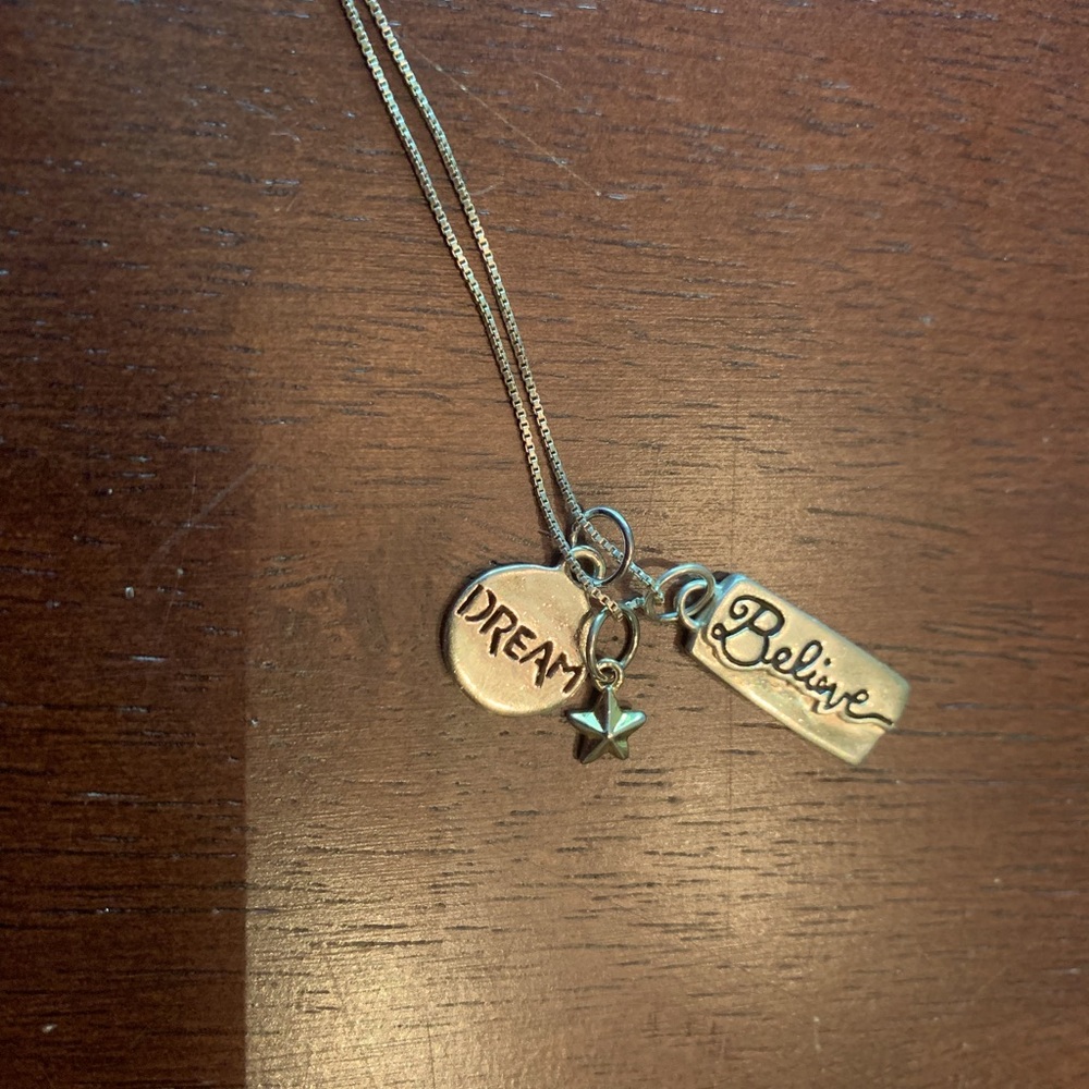 Dream and believe 925 Sterling silver necklace.